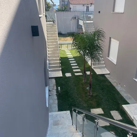 Anastasia B Apartahotel Ofrínion