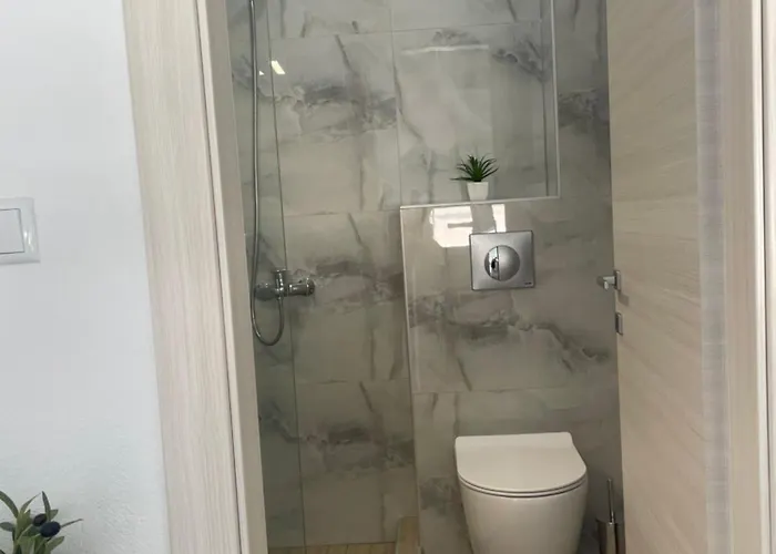 Anastasia B Aparthotel