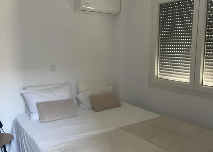 Anastasia B Aparthotel 3*