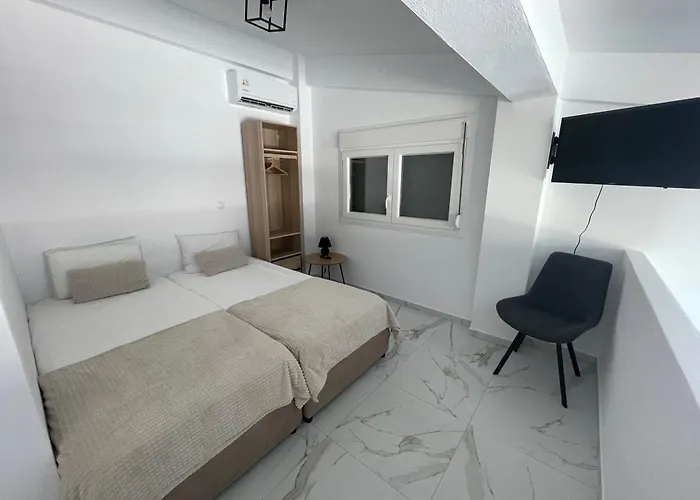 Anastasia B Ofrinion